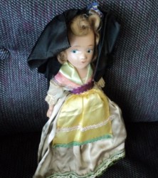 11'' JTD COMPO 40S FASHION DOLL, GOLD SATIN GOWN, HEADDRESS 645